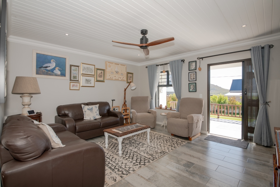 2 Bedroom Property for Sale in Pringle Bay Western Cape